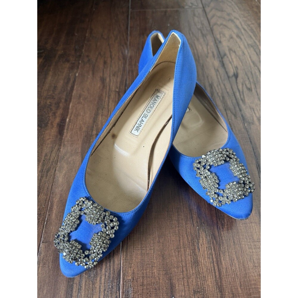 Manolo Blahnik Hangisi Embellished Royal Blue Satin Flats 37 Runs Small